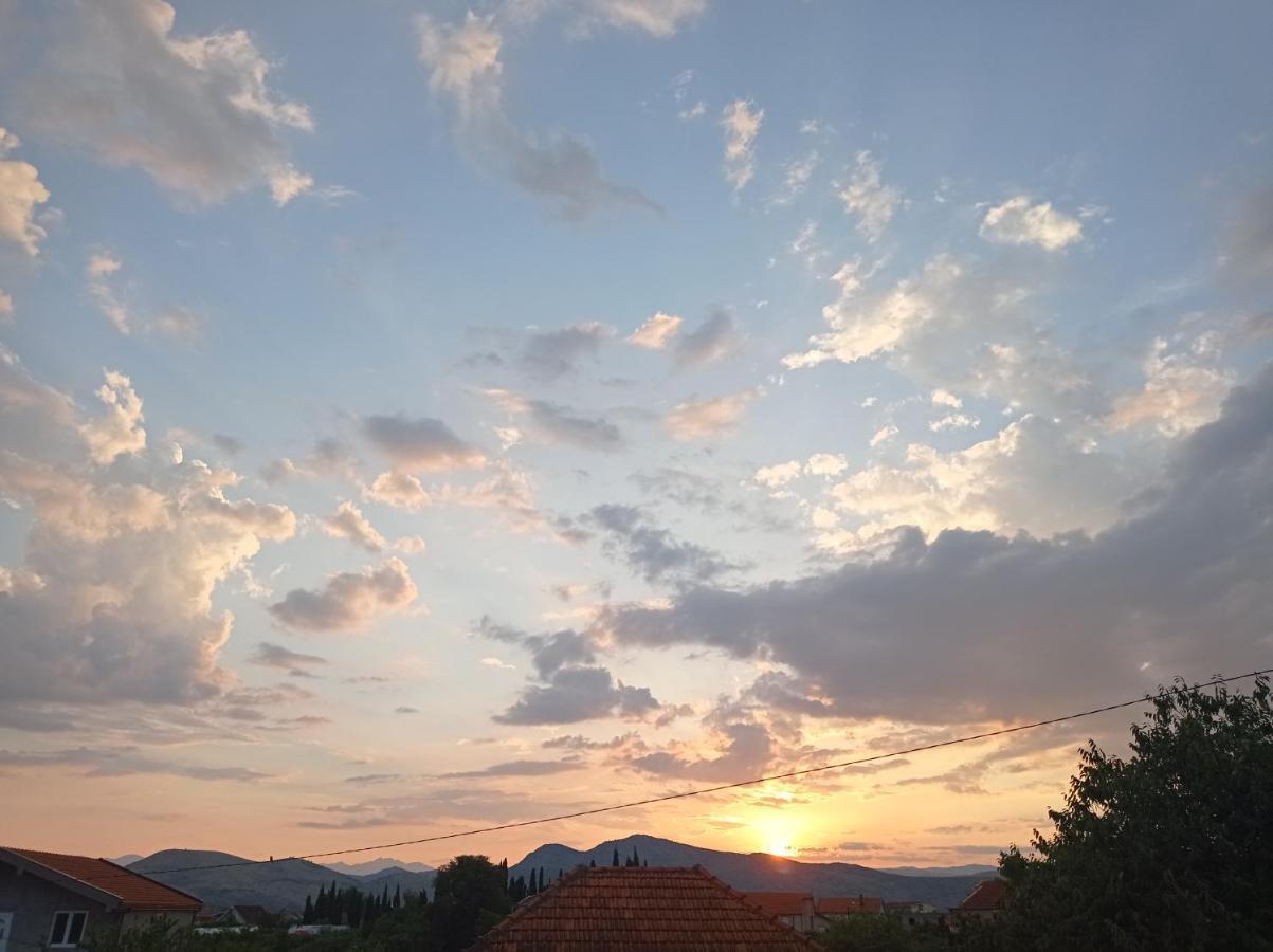 Airport Home Radinovic Podgorica Esterno foto
